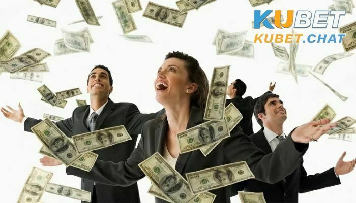 Mơ nhặt được tiền đánh số mấy? Điềm báo về giấc mơ này 2 Mơ thấy người khác nhặt được tiền