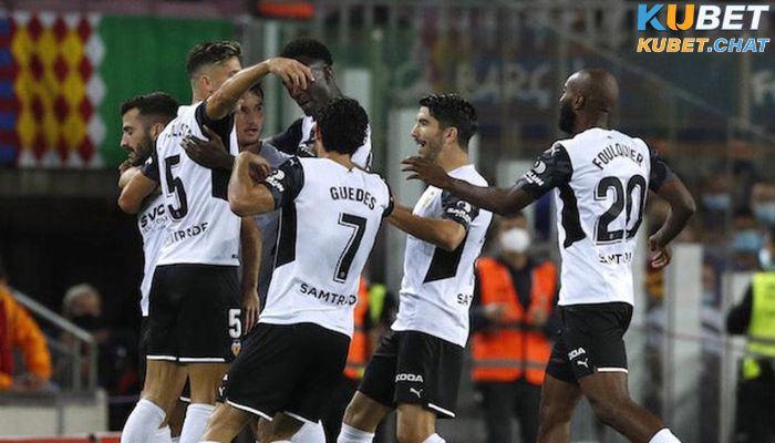 Nhận định soi kèo Valencia vs Ath. Bilbao 12/2 vào lúc 3h00 2 Phong độ Valencia