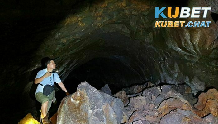 Mơ thấy đi lạc đường điềm báo điều gì? 99+ con số nên đánh 3 Mơ thấy đi lạc đường vào hang động