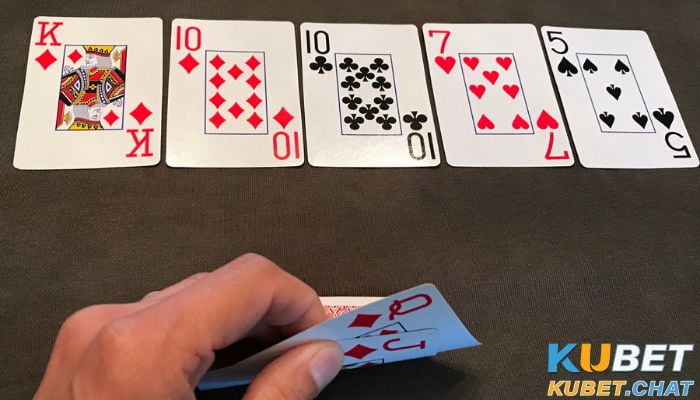 Flush poker là trò chơi thú vị không thể bỏ qua 4 Các cách chia bài trong game
