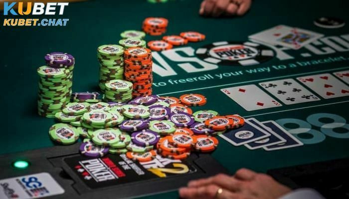 Game poker là gì? Những điều thú vị bạn không nên bỏ lỡ 2 Luật chơi game poker cơ bản cho người mới bắt đầu