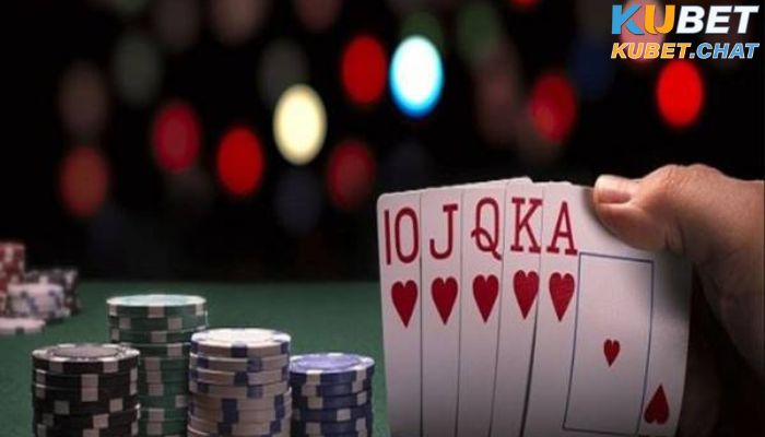 Thùng phá sảnh poker là gì? Thông tin hấp dẫn về nó 1 Thùng phá sảnh Poker là một bộ bài gồm 5 cây cùng chất liên tiếp